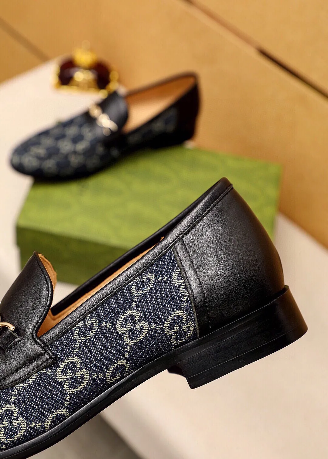 Men's shoes 💰540 💐 GUCCI official website dress shoes 🌀 Italian 🇮🇹 imported denim upper ➕ top imported water-dyed cow 🐂 leather lining 💋 fine handmade original outsole, the real thing looks better when photographed in person Standard size 38-44 (45🉑️customized)
